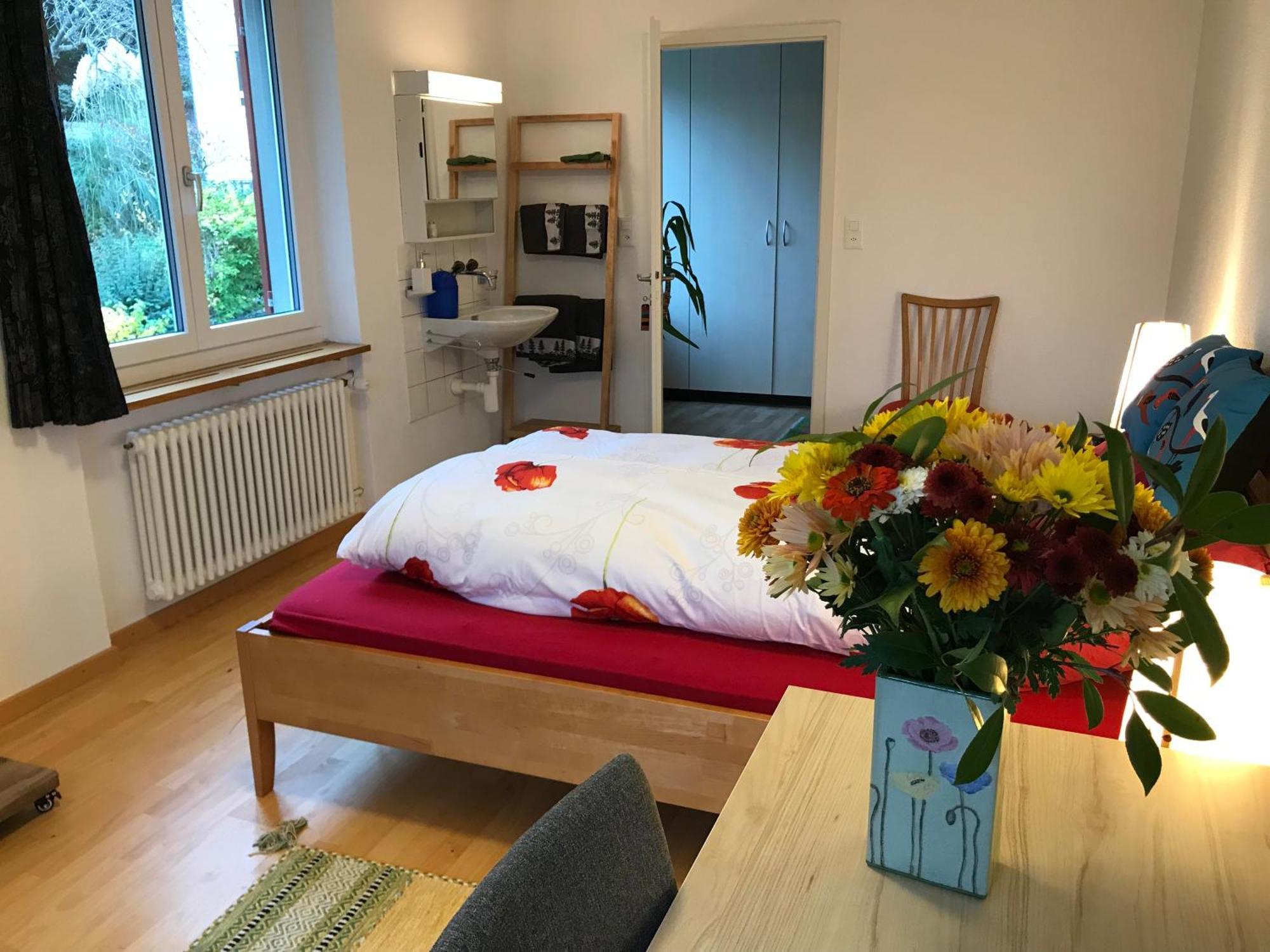 Guest Room Zollikon Zuerich Buitenkant foto
